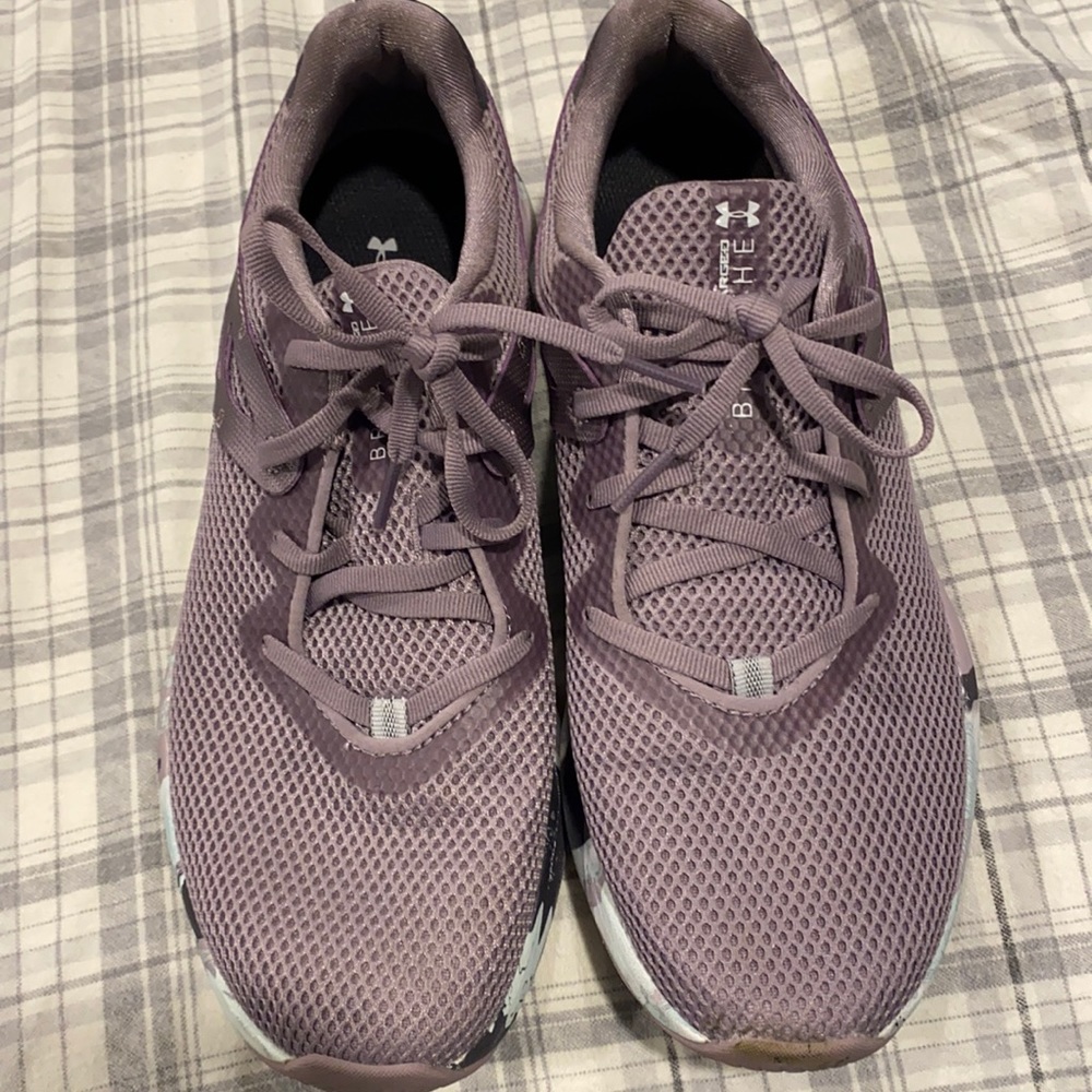 Women under armour training sneakers